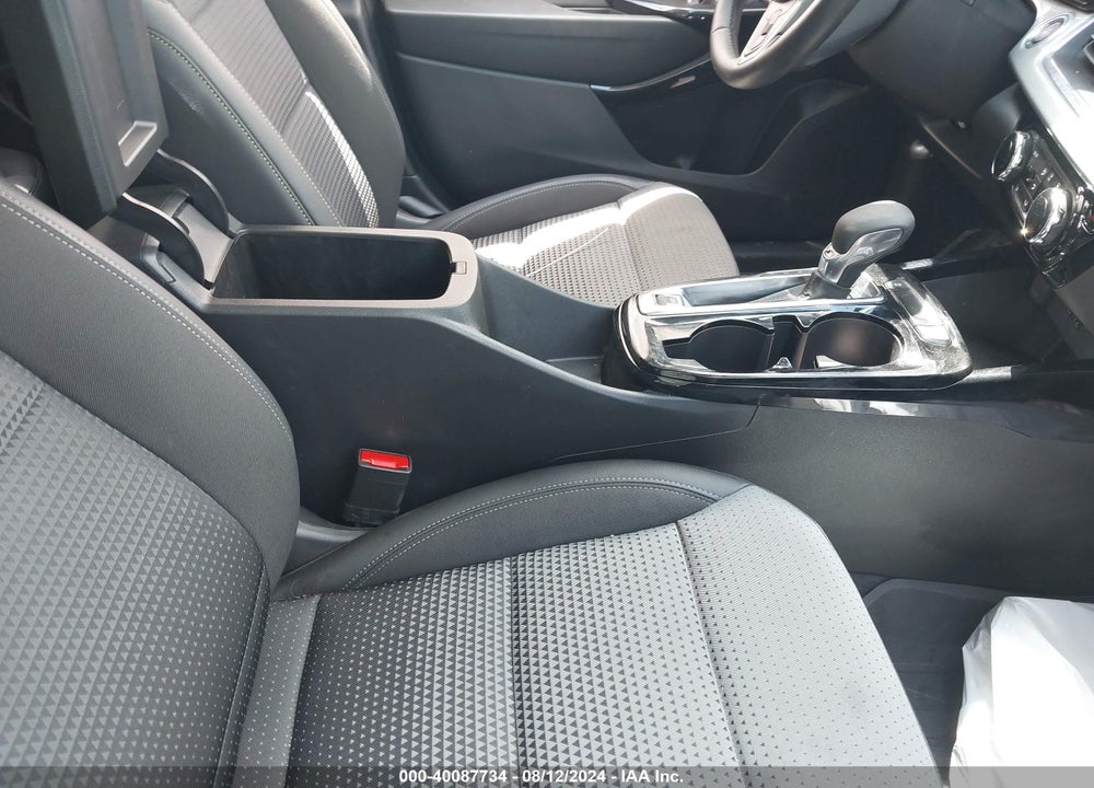 2024 CHEVROLET TRAX FWD LT VIN: KL77LHE25RC100912