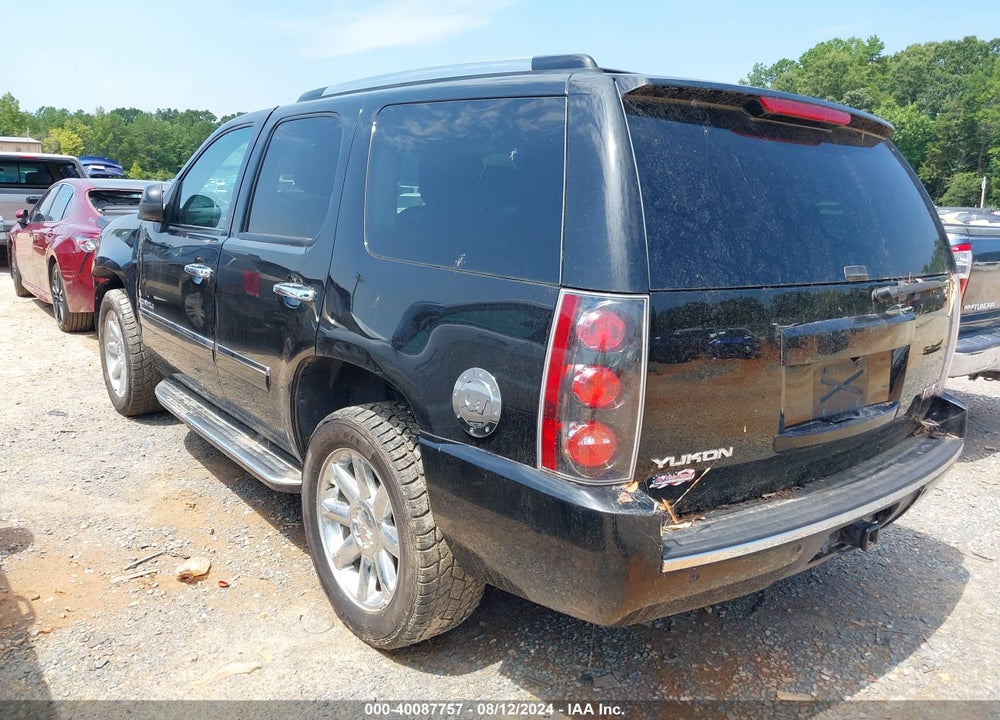 2013 GMC YUKON DENALI VIN: 1GKS2EEF7DR336439