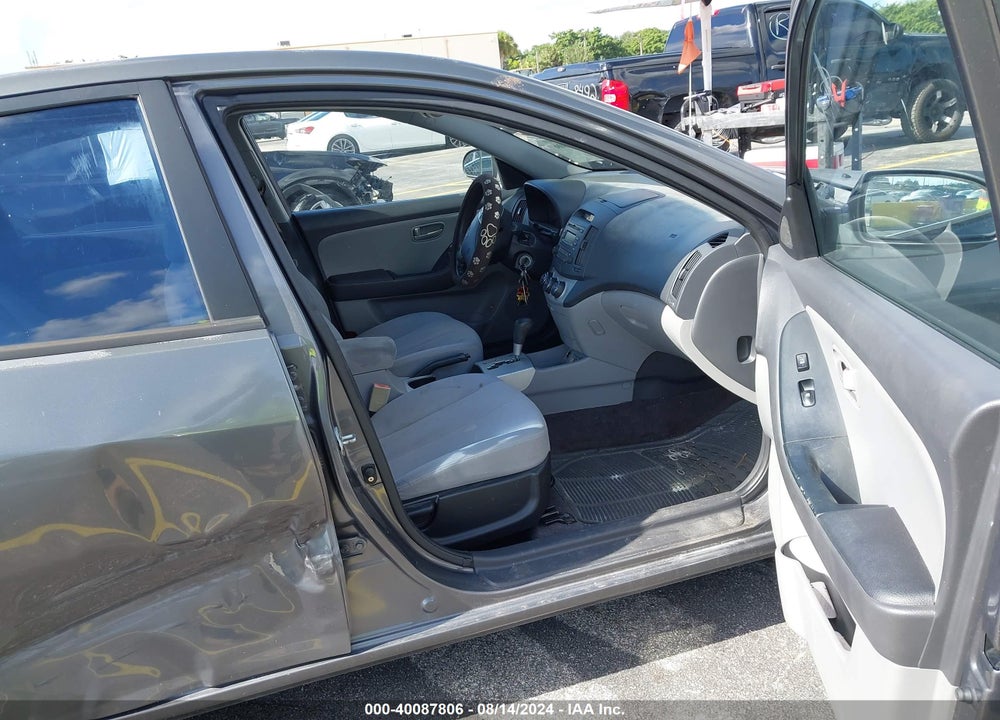 2008 HYUNDAI ELANTRA GLS/SE VIN: KMHDU46D08U373773