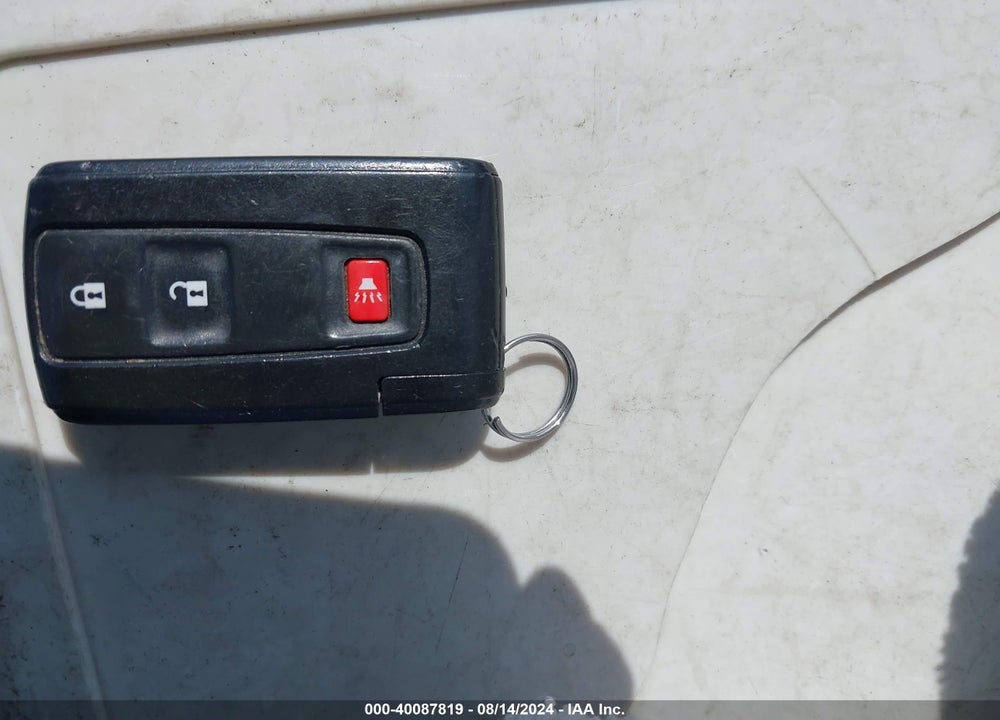 2005 TOYOTA PRIUS VIN: JTDKB20U453012904