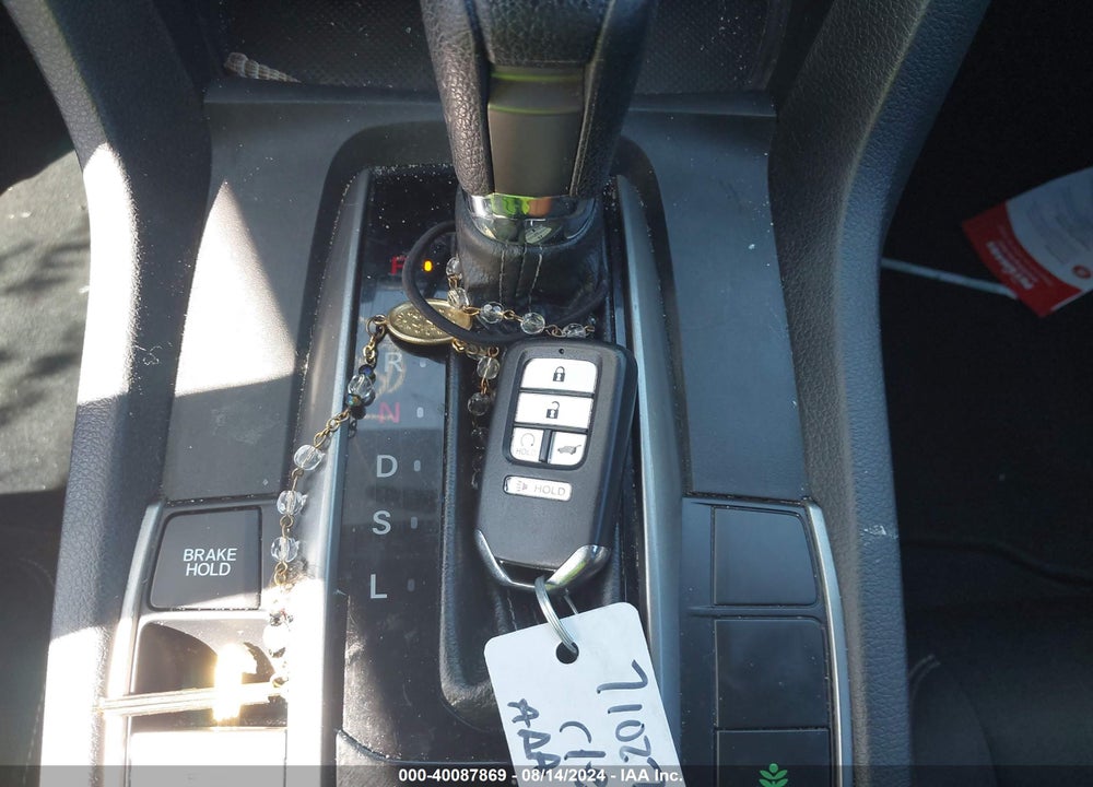 2019 HONDA CIVIC VIN: SHHFK7H66KU424355