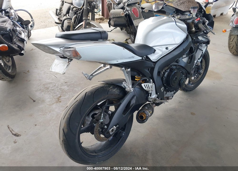 2006 SUZUKI GSX-R600 K6 VIN: JS1GN7DAX62112159