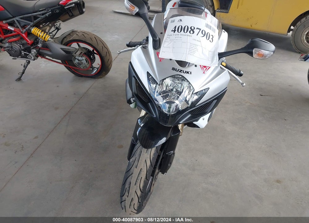 2006 SUZUKI GSX-R600 K6 VIN: JS1GN7DAX62112159