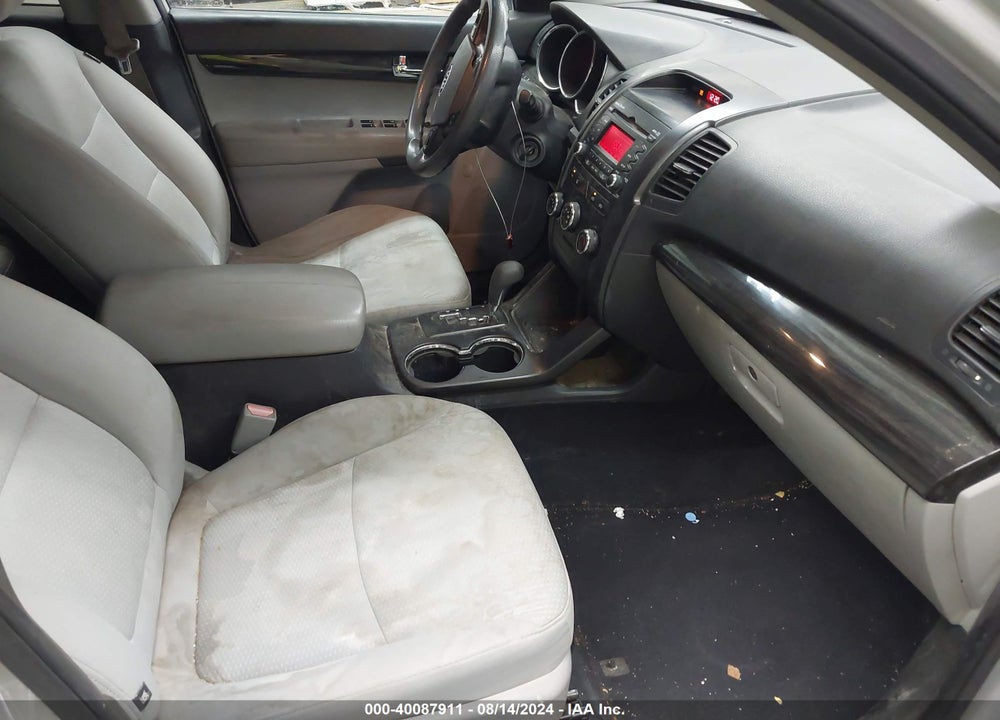 2012 KIA SORENTO LX VIN: 5XYKTCA6XCG294851