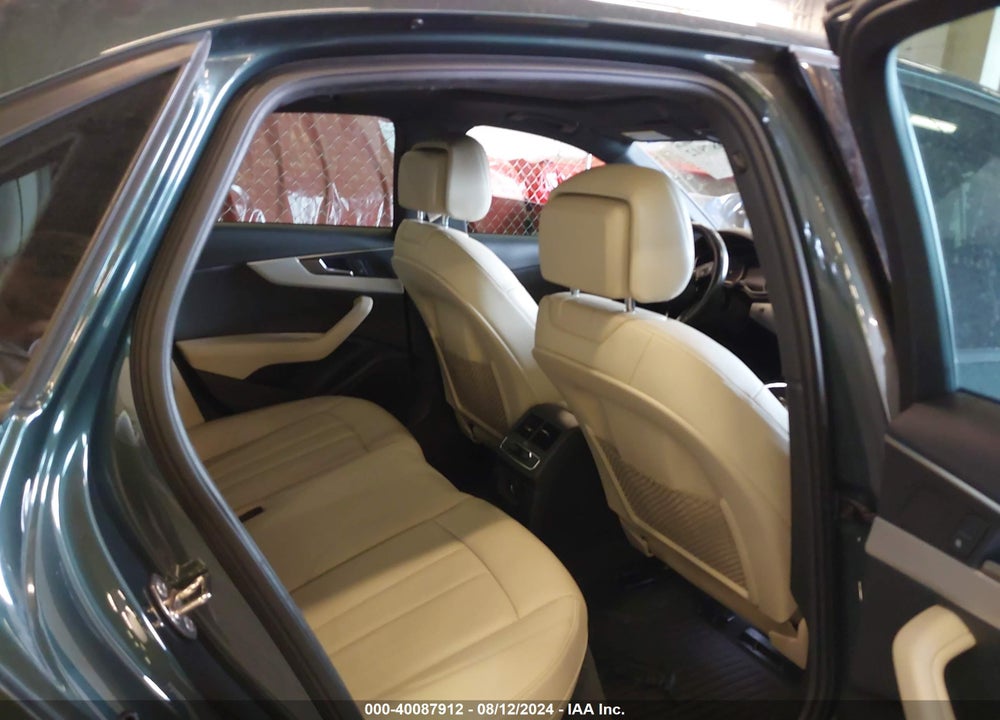 2017 AUDI A4 2.0T PREMIUM VIN: WAUGNAF40HN031664