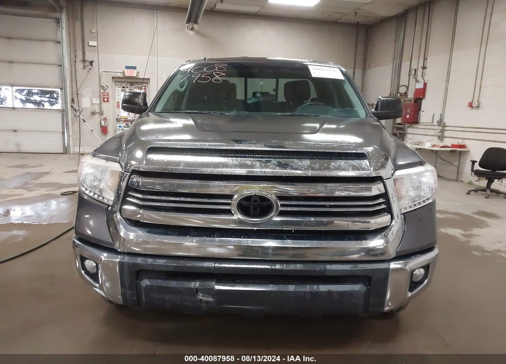2016 TOYOTA TUNDRA SR5 5.7L V8 VIN: 5TFTW5F19GX009113