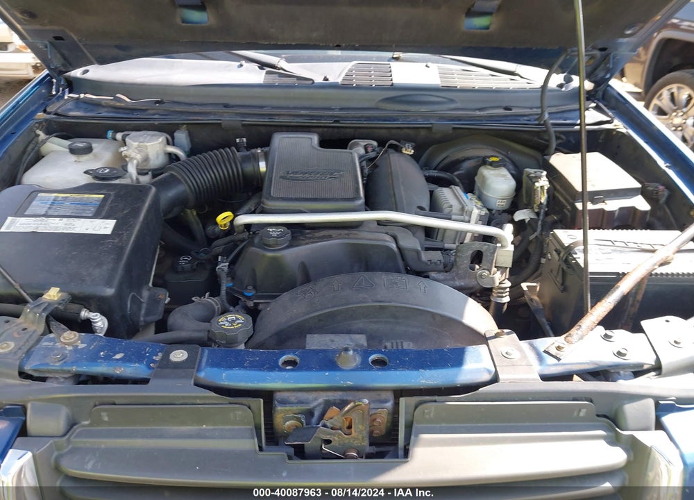 2005 GMC ENVOY XL VIN: 1GKES16S056185707