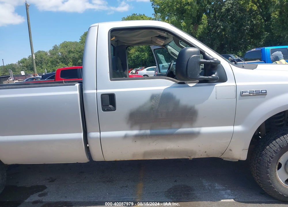 2005 FORD F-250 XL/XLT VIN: 1FTSF21Y25EB55991