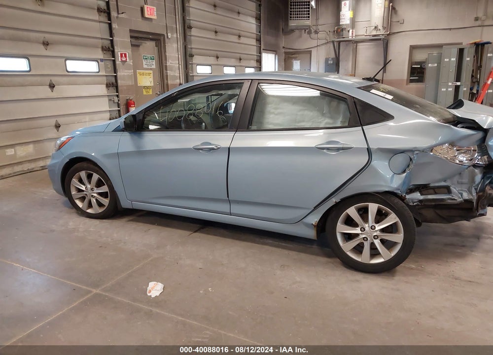 2013 HYUNDAI ACCENT VIN: KMHCU4AE5DU419412
