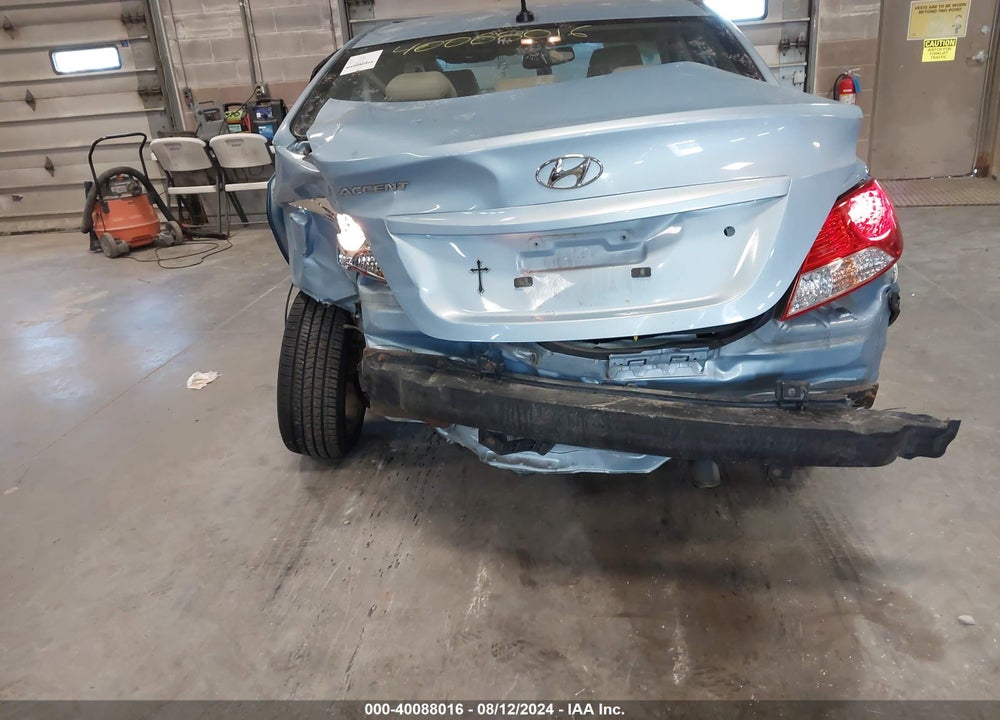 2013 HYUNDAI ACCENT VIN: KMHCU4AE5DU419412