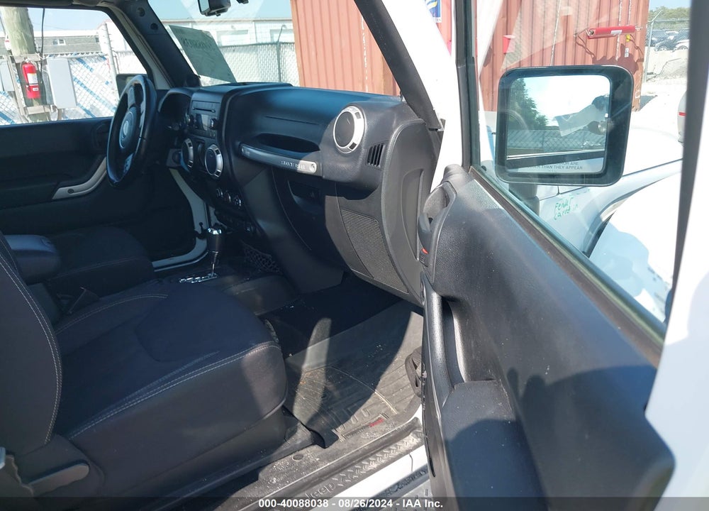 2013 JEEP WRANGLER SAHARA VIN: 1C4AJWBG3DL537173