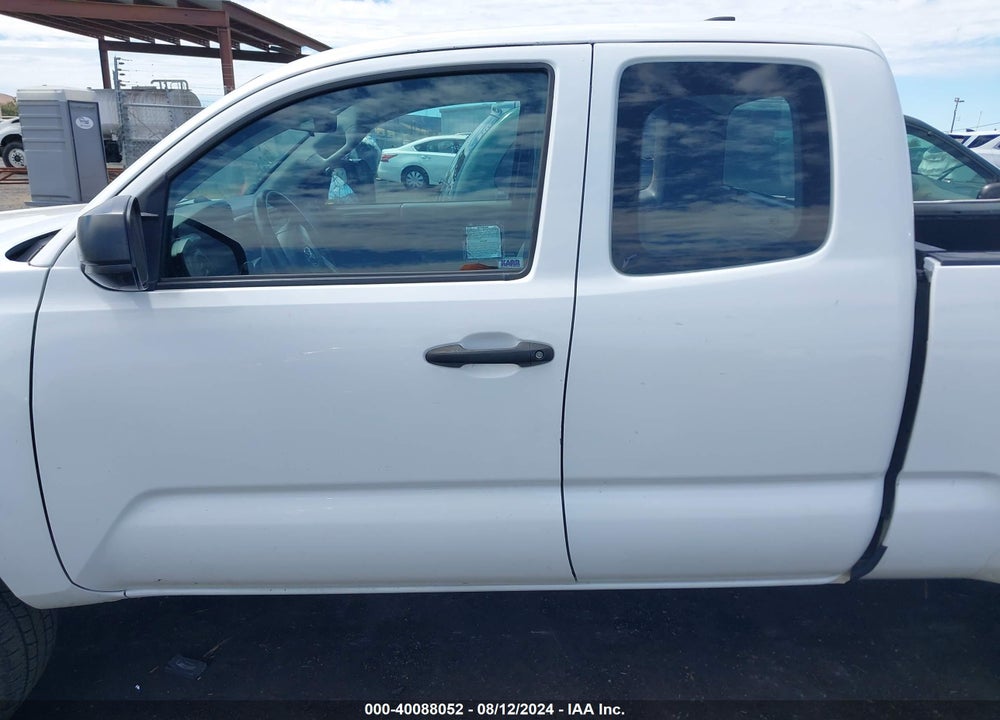 2017 TOYOTA TACOMA SR VIN: 5TFRX5GN0HX100457