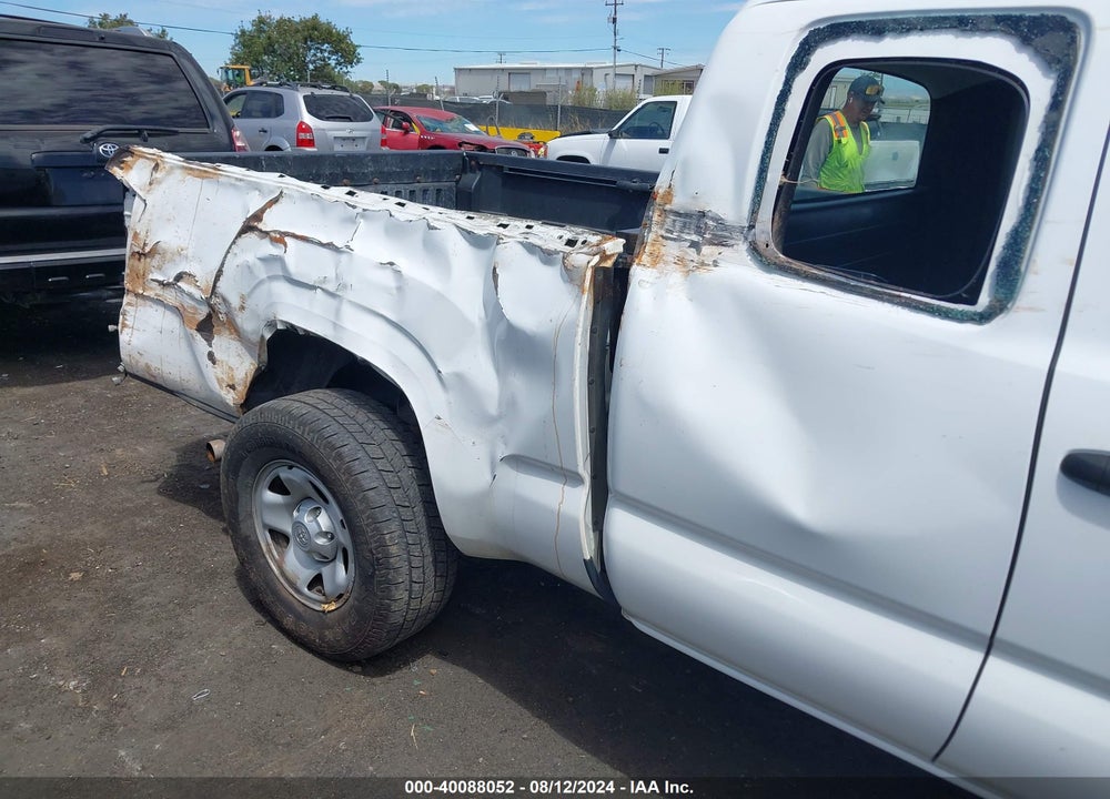 2017 TOYOTA TACOMA SR VIN: 5TFRX5GN0HX100457