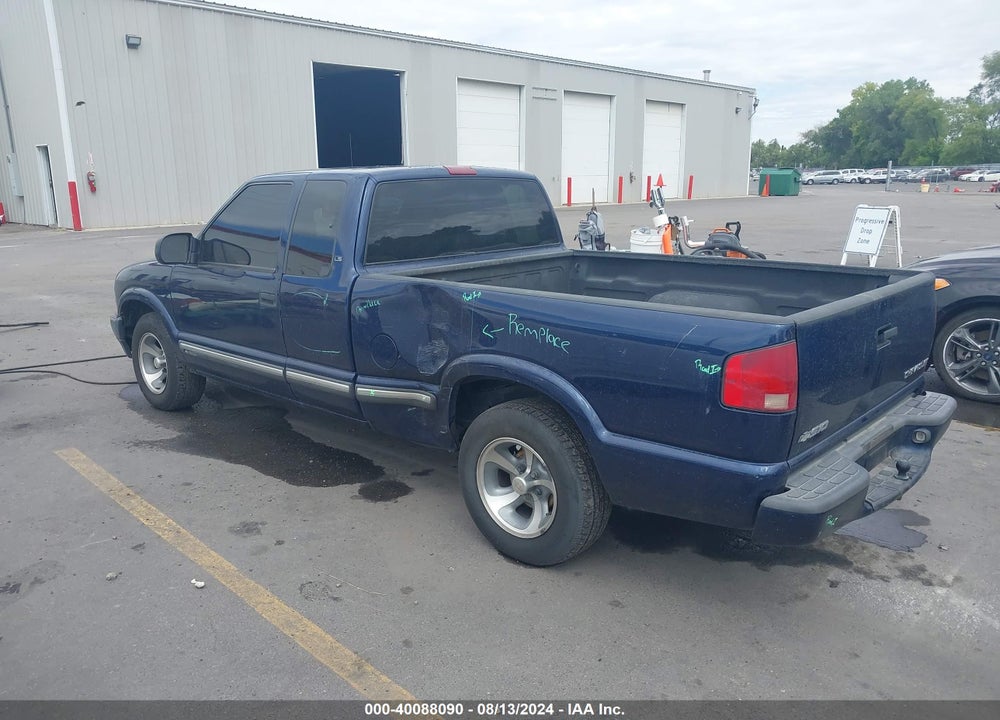 2001 CHEVROLET S TRUCK S10 VIN: 1GCCS19W418121833