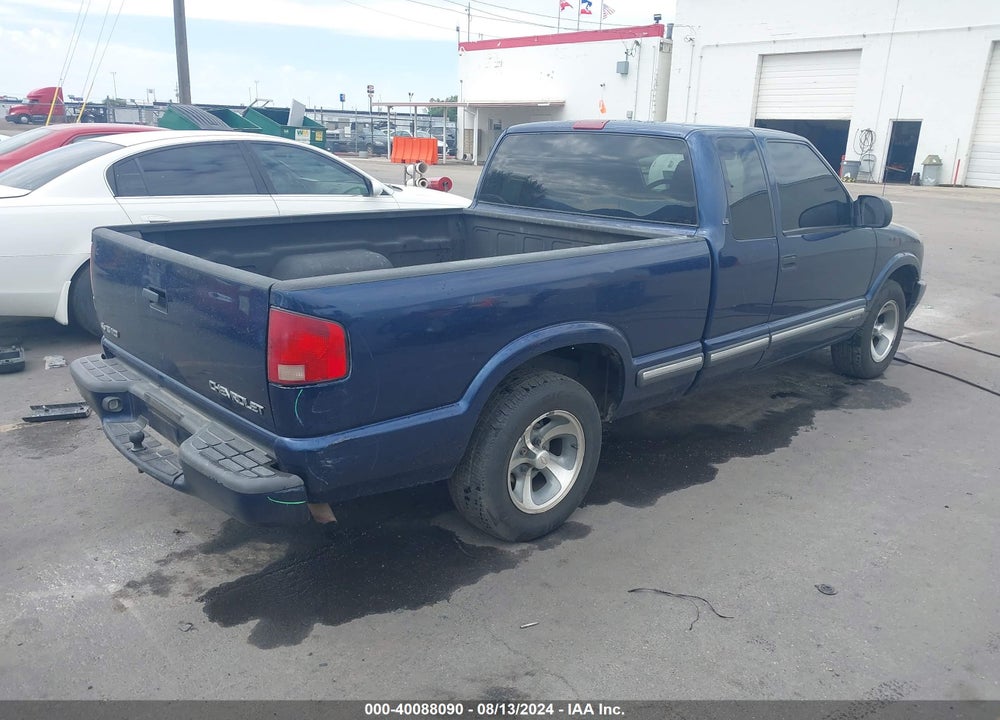 2001 CHEVROLET S TRUCK S10 VIN: 1GCCS19W418121833