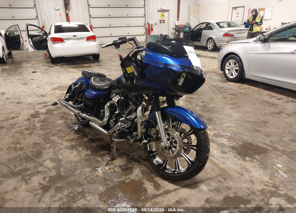 2012 HARLEY-DAVIDSON FLTRXSE CVO ROAD GLIDE CUSTOM VIN: 1HD1TC819CB958085