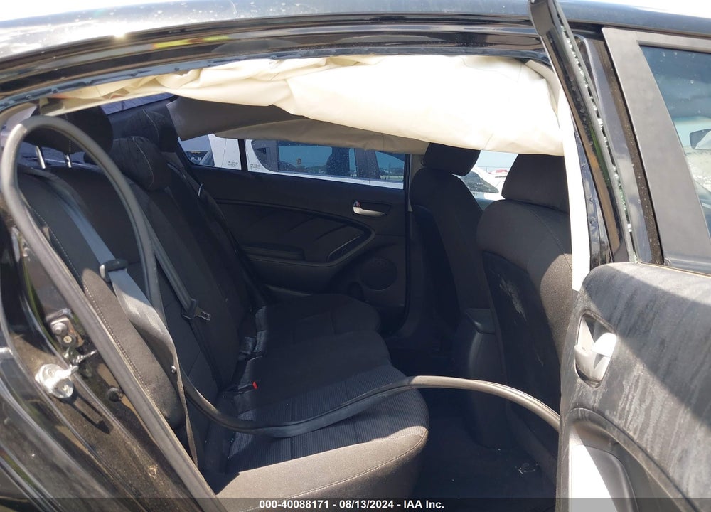 2018 KIA FORTE LX VIN: 3KPFK4A77JE192985