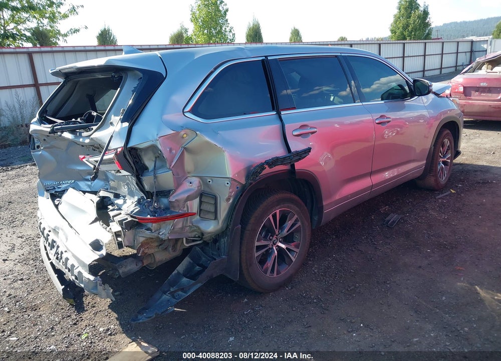 2017 TOYOTA HIGHLANDER LE PLUS VIN: 5TDBZRFH8HS363185
