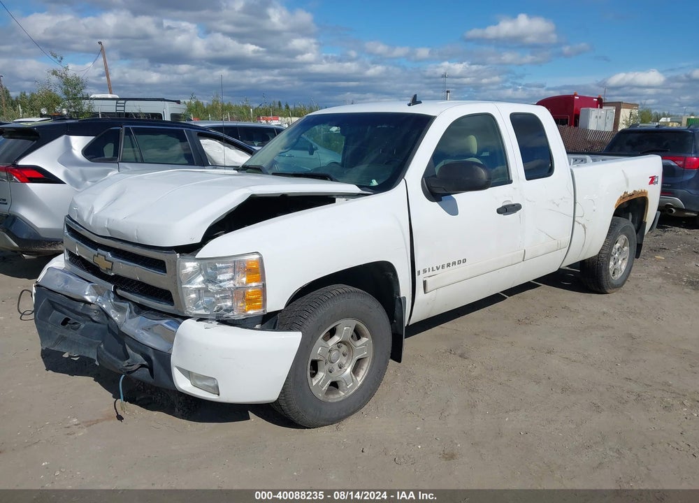 2007 CHEVROLET SILVERADO 1500 LT1 VIN: 2GCEK19J371652644