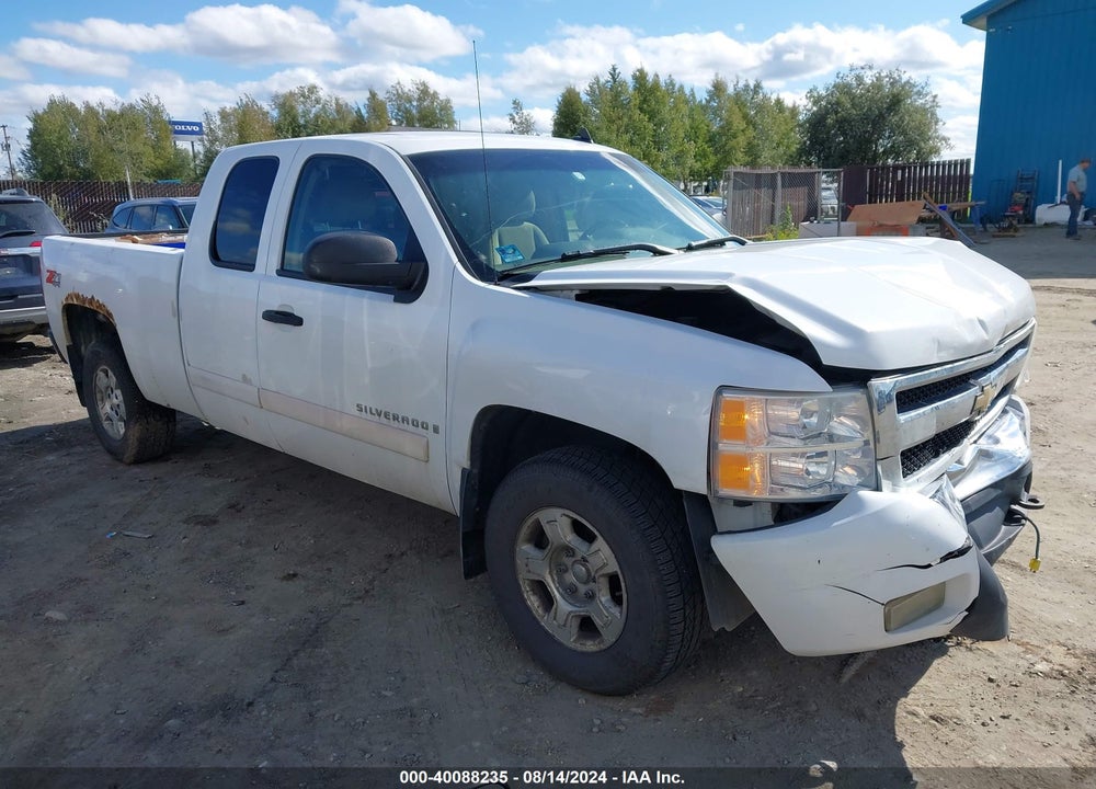 2007 CHEVROLET SILVERADO 1500 LT1 VIN: 2GCEK19J371652644