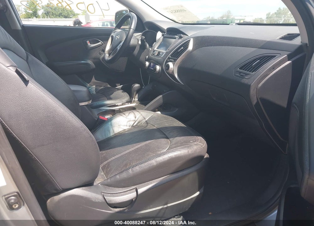 2013 HYUNDAI TUCSON LIMITED VIN: KM8JUCAC6DU615066