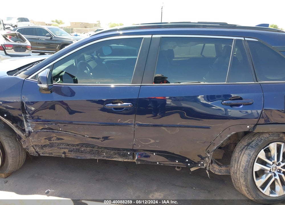 2022 TOYOTA RAV4 XLE PREMIUM VIN: 2T3C1RFV0NW199524