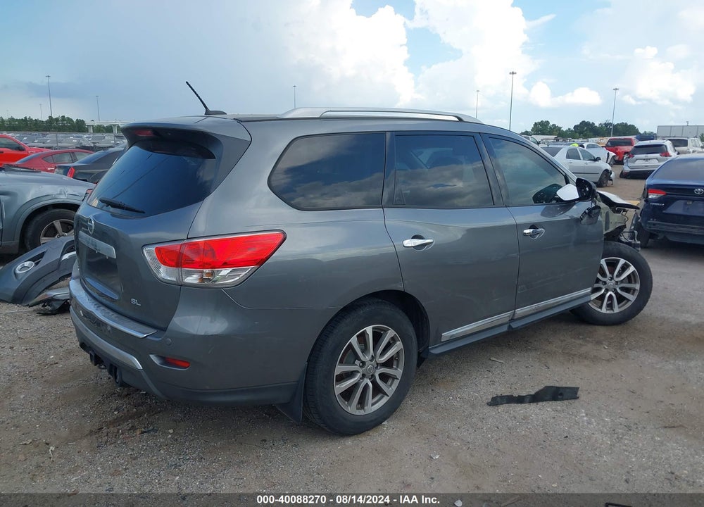 2015 NISSAN PATHFINDER SL VIN: 5N1AR2MN8FC685427