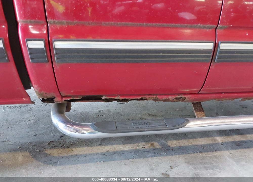 2000 CHEVROLET SILVERADO 1500 LT VIN: 1GCEK19TXYE393894