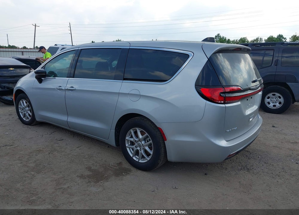 2024 CHRYSLER PACIFICA TOURING L VIN: 2C4RC1BG7RR146137