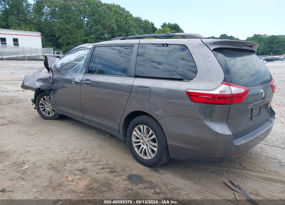 2016 TOYOTA SIENNA XLE 8 PASSENGER VIN: 5TDYK3DCXGS713725