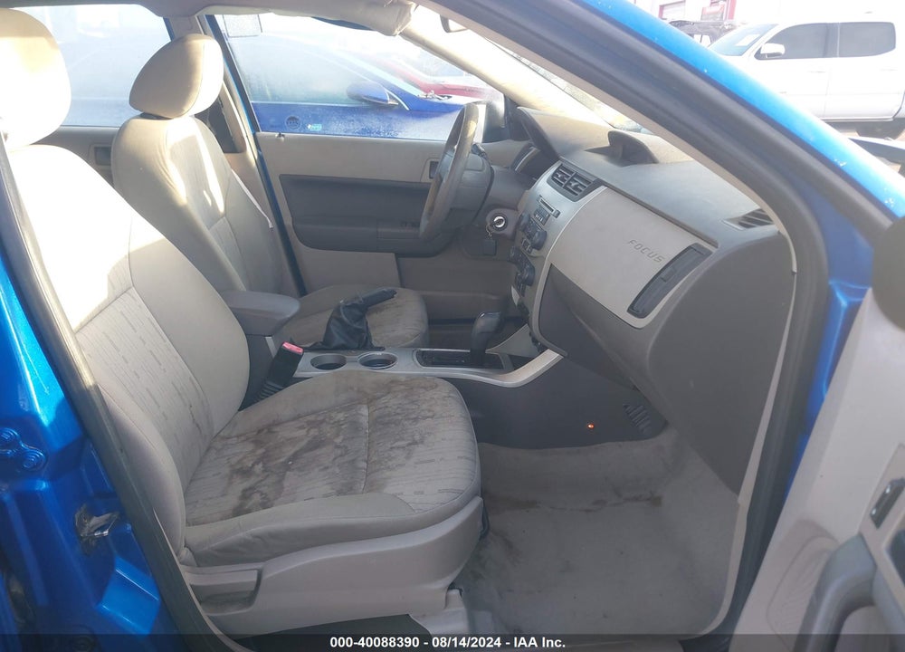 2010 FORD FOCUS SE VIN: 1FAHP3FN0AW157177