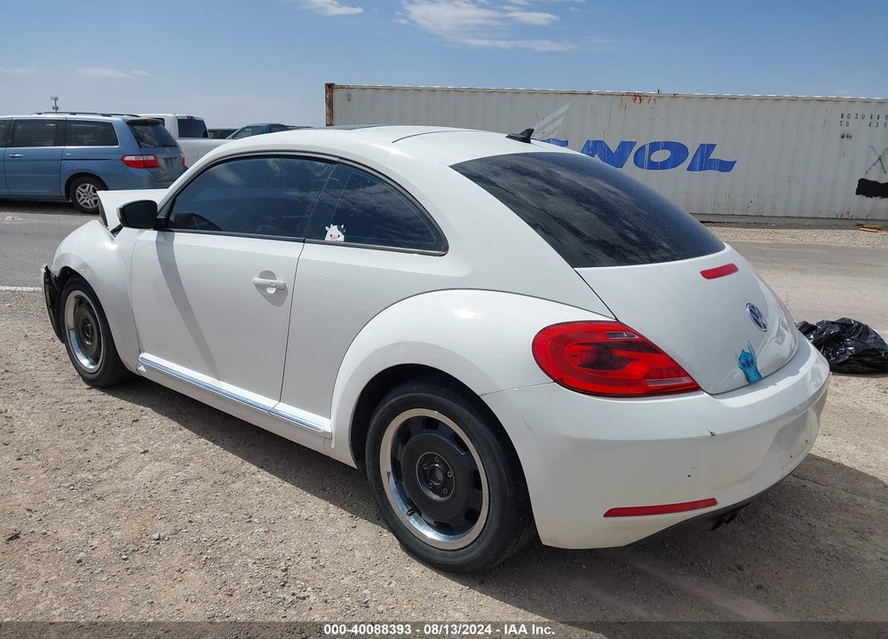 2012 VOLKSWAGEN BEETLE 2.5L VIN: 3VWJP7AT4CM610287