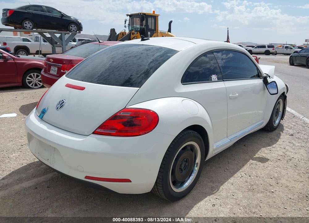 2012 VOLKSWAGEN BEETLE 2.5L VIN: 3VWJP7AT4CM610287