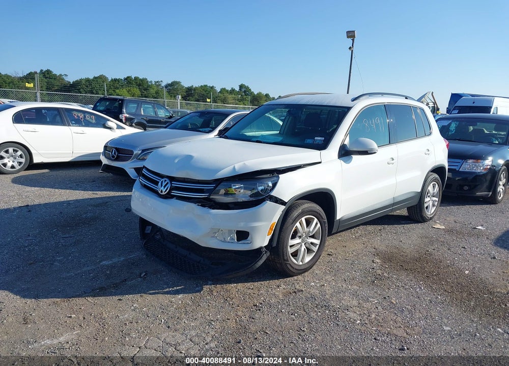2015 VOLKSWAGEN TIGUAN S VIN: WVGAV7AXXFW615408