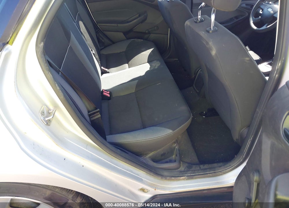 2013 FORD FOCUS VIN: 1FADP3E20DL170071