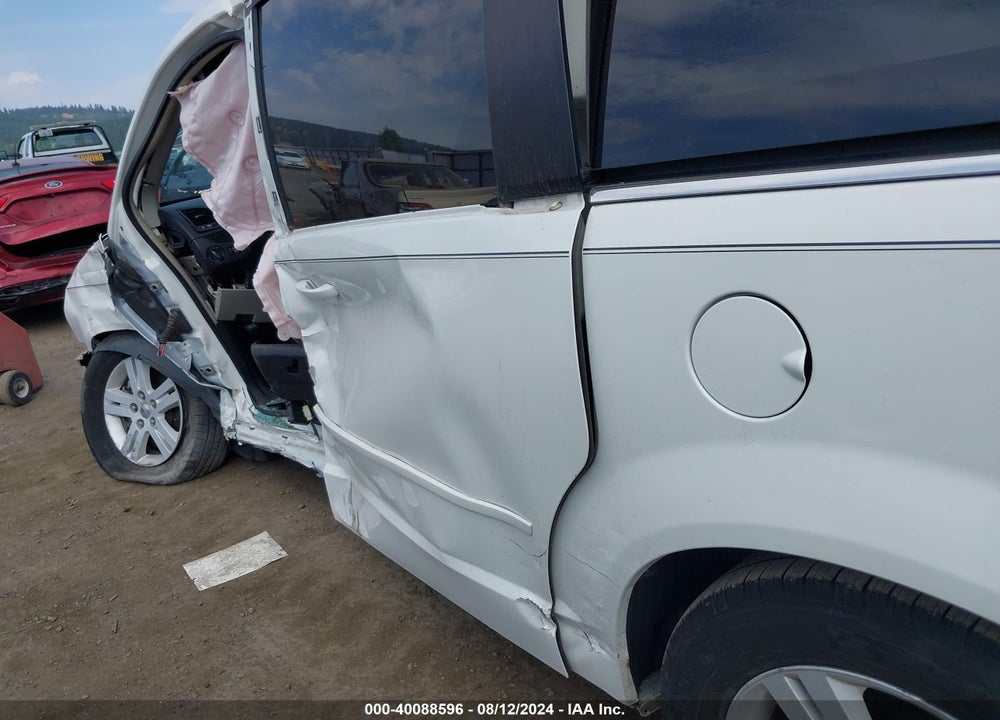 2012 DODGE GRAND CARAVAN CREW VIN: 2C4RDGDG1CR332776