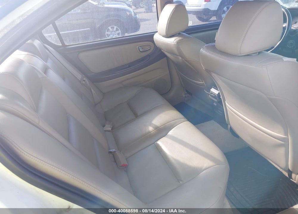2002 NISSAN MAXIMA SE VIN: JN1DA31A22T313255
