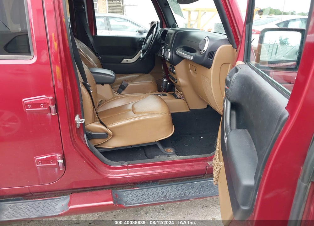 2013 JEEP WRANGLER UNLIMITED SAHARA VIN: 1C4BJWEG1DL525622