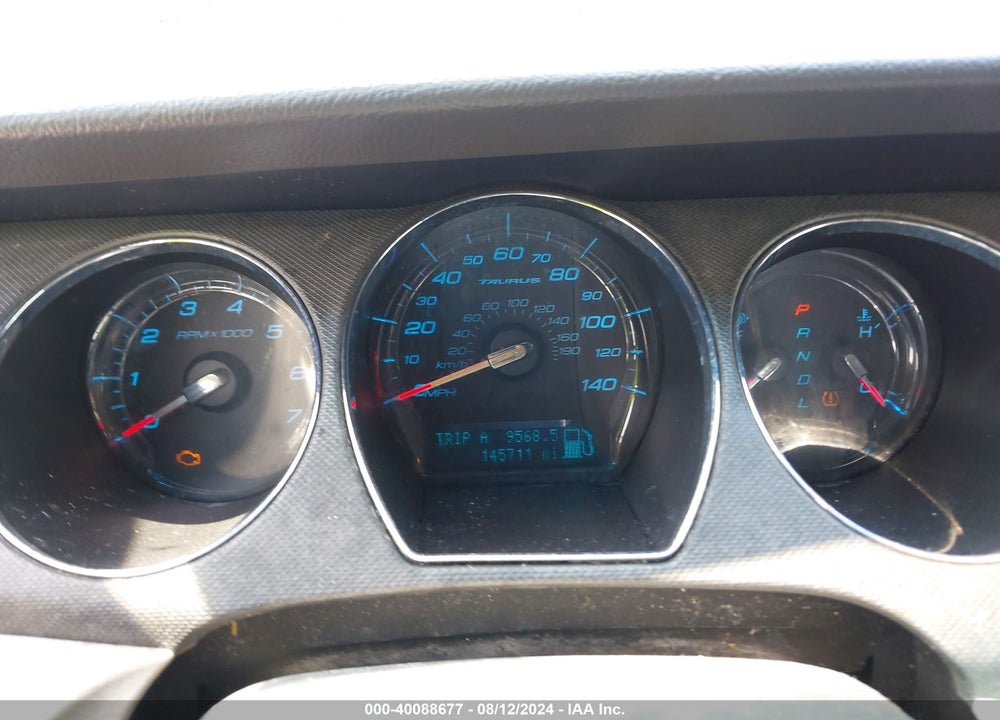 2010 FORD TAURUS SE VIN: 1FAHP2DW4AG132458