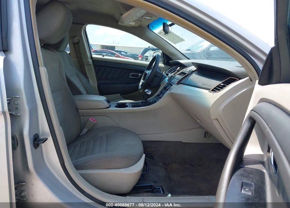 2010 FORD TAURUS SE VIN: 1FAHP2DW4AG132458