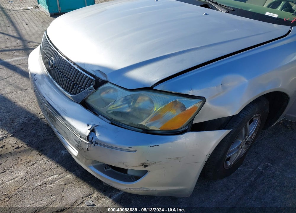 2001 TOYOTA AVALON XL VIN: 4T1BF28B61U158311