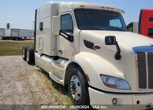 2018 PETERBILT 579 VIN: 1XPBDP9X0JD475209