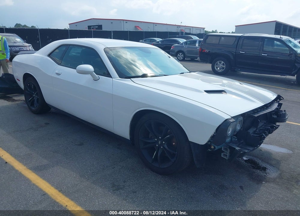 2018 DODGE CHALLENGER SXT VIN: 2C3CDZAG8JH288093