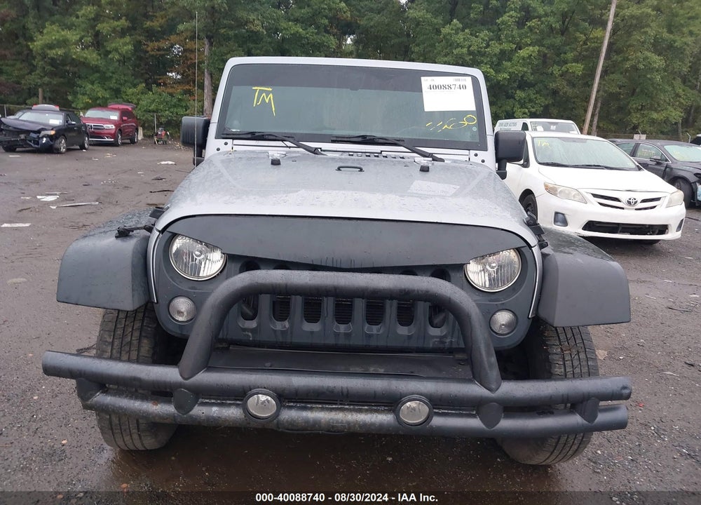 2014 JEEP WRANGLER UNLIMITED SPORT VIN: 1C4BJWDG2EL255528