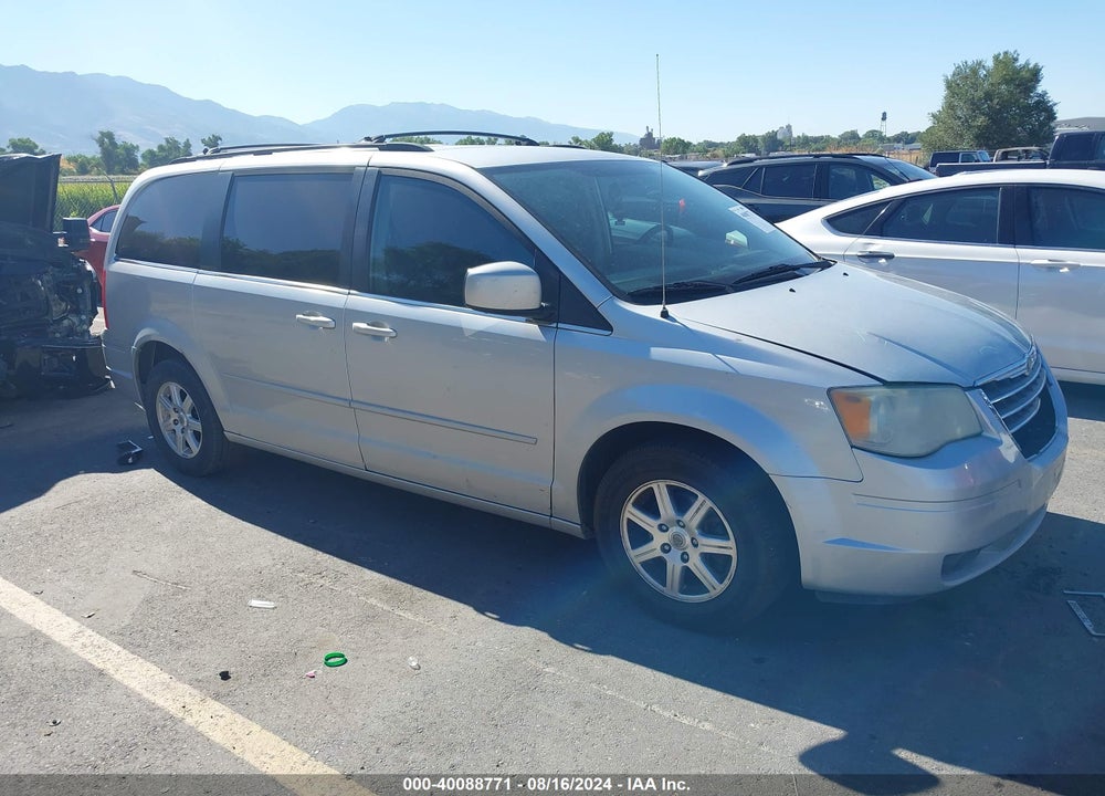 2008 CHRYSLER TOWN & COUNTRY TOURING VIN: 2A8HR54P28R657440