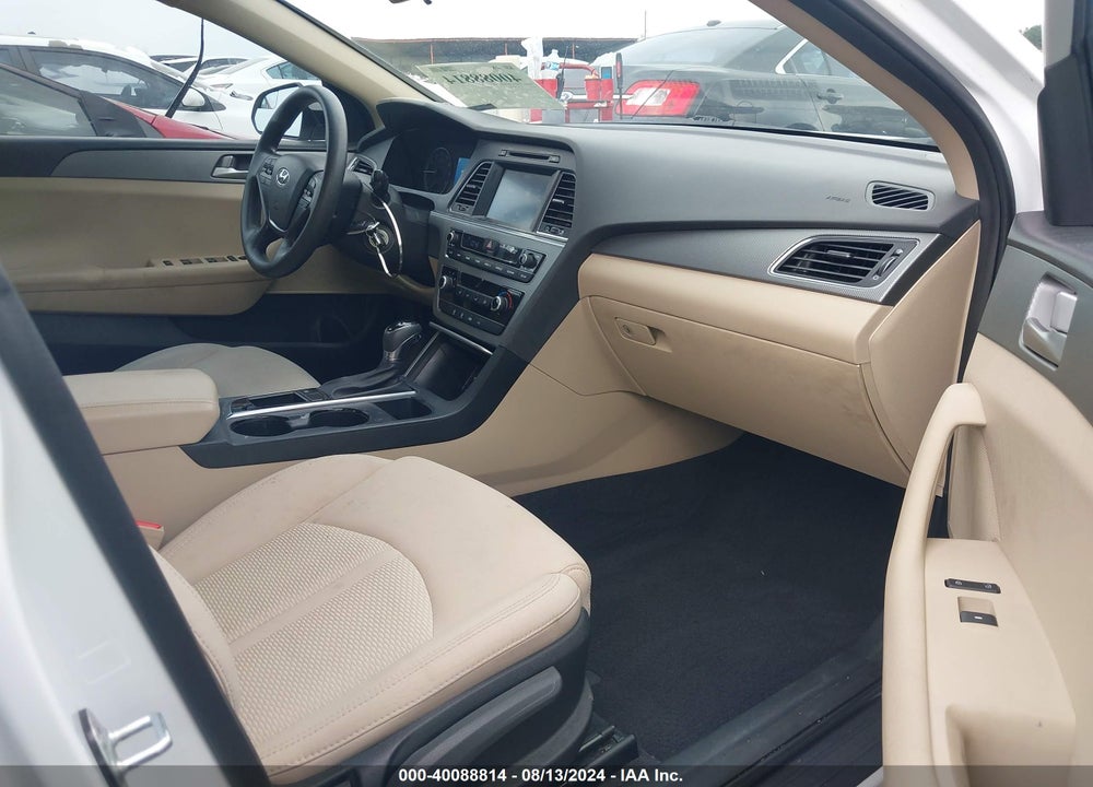2016 HYUNDAI SONATA SE VIN: 5NPE24AF6GH319751