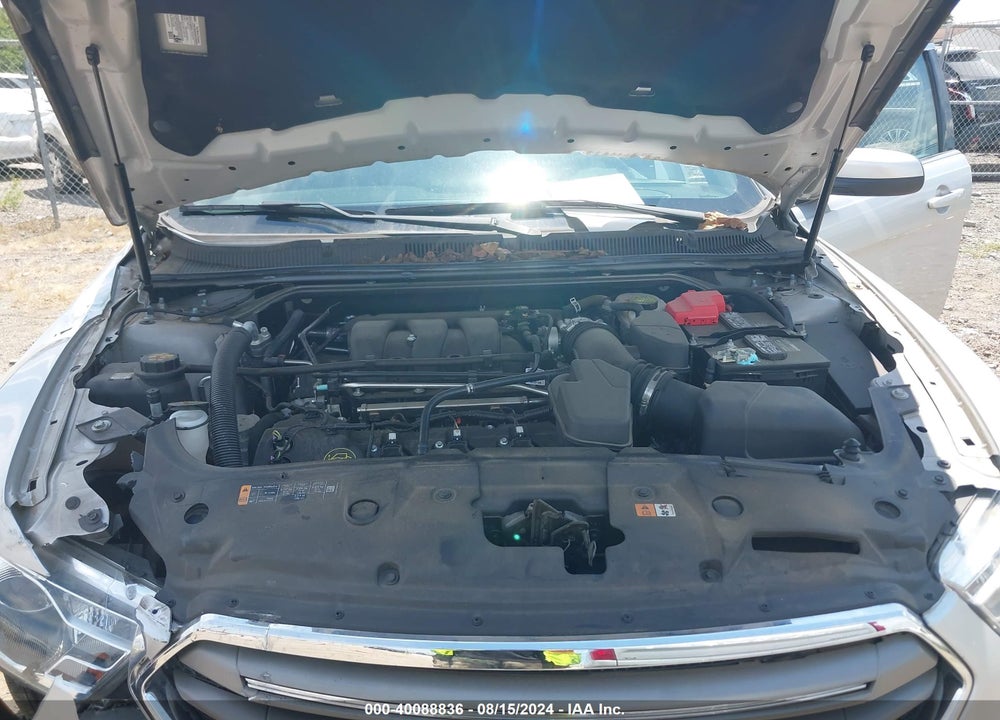 2018 FORD TAURUS SEL VIN: 1FAHP2E82JG136251