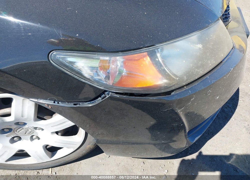 2010 HONDA CIVIC LX VIN: 2HGFG1B68AH513394