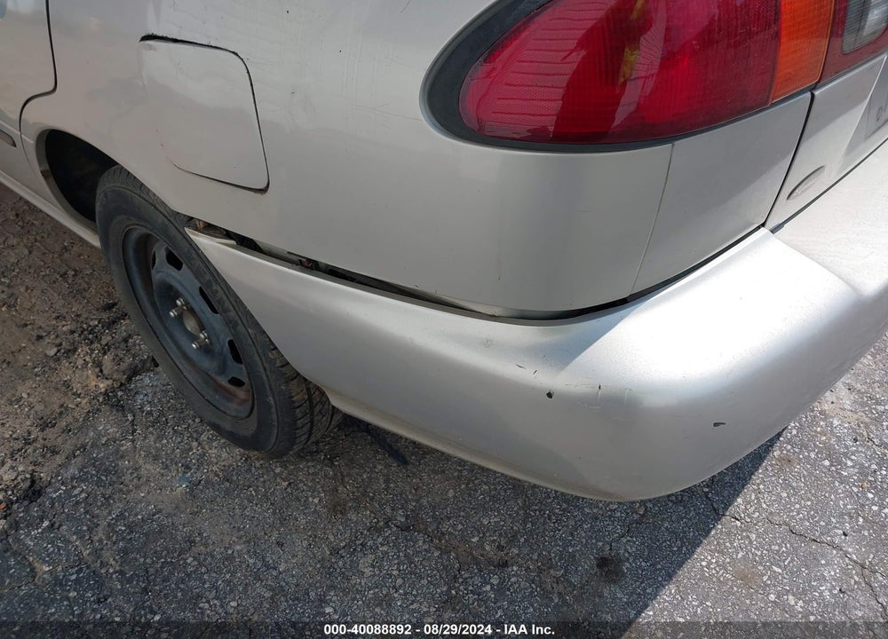 1998 NISSAN SENTRA GXE/XE VIN: 3N1AB41DXWL039782