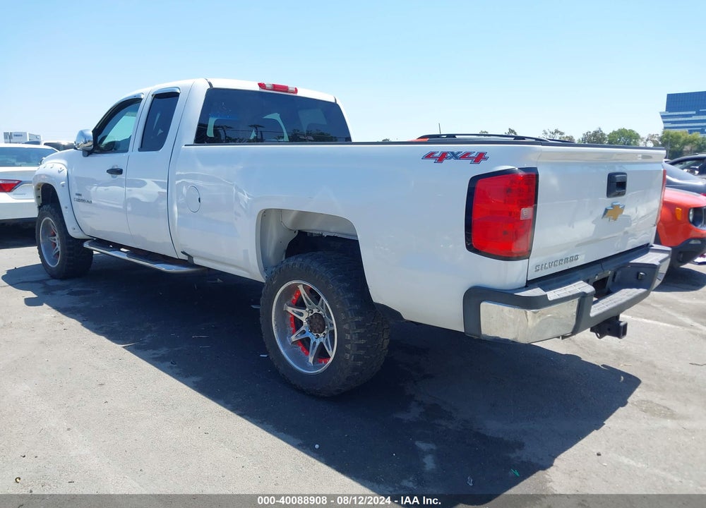 2008 GMC SIERRA 2500HD SLE2 VIN: 1GTHK29618E171676